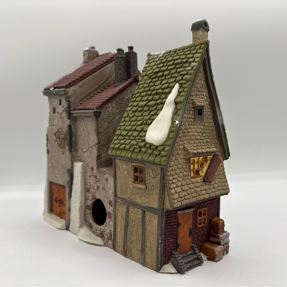 Dept 56 1990 Vintage HVC Dickens Village Oliver Twist Fagin’s Hide-a-way 5552-2 - Picture 6 of 12